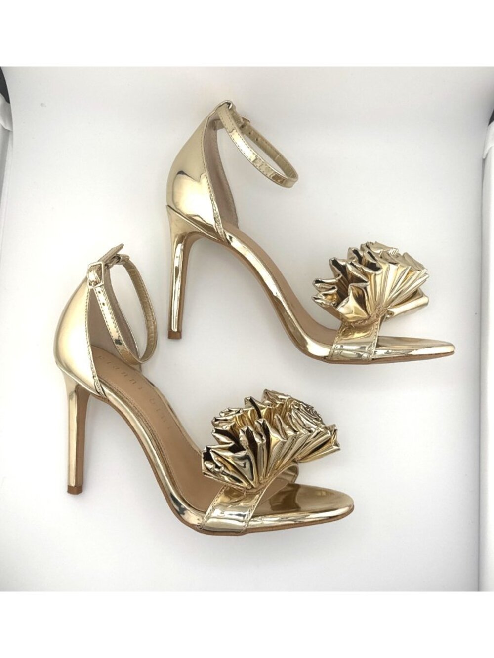 Gianni Bini Aleece Metallic Gold Ruffle Ankle Strap Stiletto Heels 7.5M Party